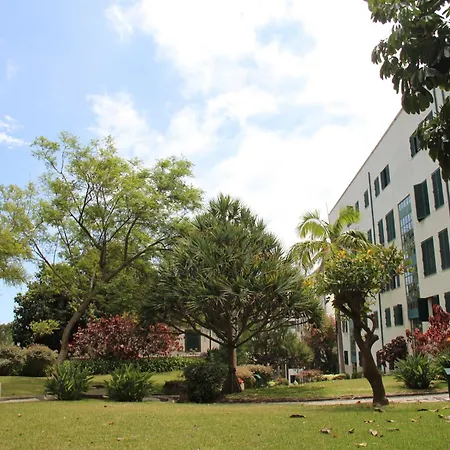 A Casa Da Dulia アパート フンシャル